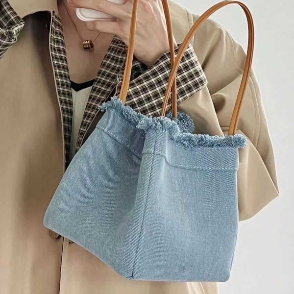 Bolso pequeño de tela vaquera de alta calidad para mujer, bolso informal pequeño para niña, bolso de compras de viaje de diseñador para mujer 230304 230220