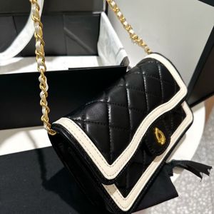 Sac de créateur de haute qualité de luxe en cuir véritable mode Woc sac à main classique sac à bandoulière à rabat sac à bandoulière sac de fête pour femmes avec des détails de matériel parfaits 2 couleurs