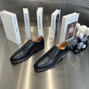 Diseñador de alta calidad Zapatos de cuero real para hombres de negocios Clásico retro pista de lujo zapatos de vestir con suela roja mocasines con suela de cuero para hombres Zapatos de vestir para hombres de oficina HJ1230