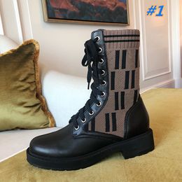 Diseñador de alta calidad Botas cortas con letras de punto clásicas para mujer Plataforma Martin de cuero Zapatos casuales Tamaño 35-42 con caja