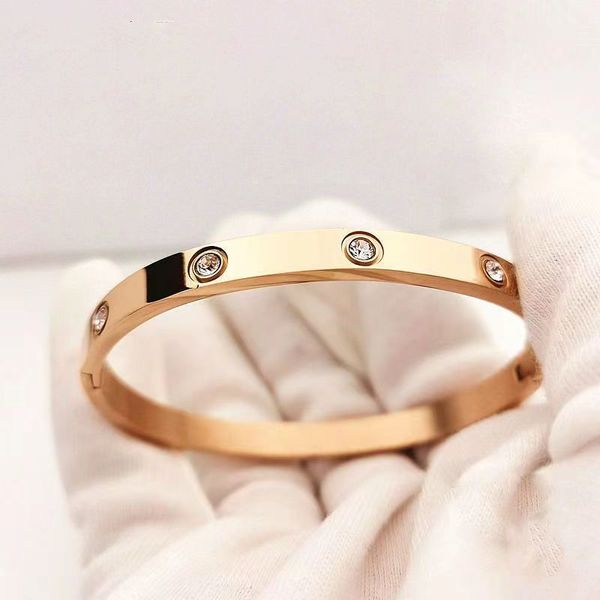 Design de haute qualité Design Saint Valentin Gift Noble et élégant pour choisir le bracelet classique à la mode de la mode pour les femmes de Pâques