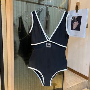 Designer de haute qualité dames d'été de plage de plage de sous-vêtements de sous-vêtements de maillot de bain pour femmes et de maillot de bain sexy.
