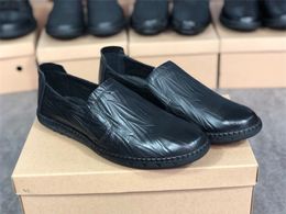 Chaussures habillées de haute qualité pour hommes Mocassins de luxe Conduite en cuir véritable Italien Slip on Black Casual Shoe Respirant Avec Box 045