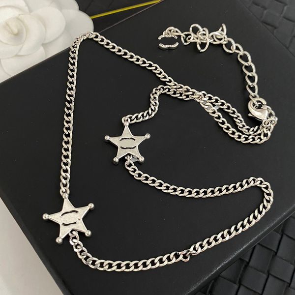 Collares de diseñadores de alta calidad colgantes de la marca del corazón de diamantes colgante de 18 km collar de cobre cadenas de perlas regalos de joyería al por mayor