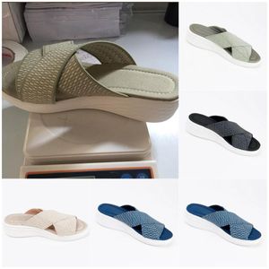 Sandalias de diseñador de alta calidad para hombres, mujeres, plataforma de cuero blanca y negra triple, zapatillas para mujer para hombre, zapatillas deportivas, marca casera, hecha en China