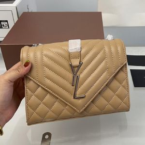 Haute qualité WOC Designer Sacs à bandoulière Célèbre Chaîne de luxe Vintage Enveloppe Sac à main pour femme Véritable Sac photo en cuir Mode Bandoulière Portefeuille Bourse o7741p