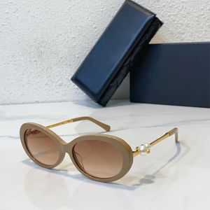 Hoge kwaliteit designer zonnebrillen voor dames ronde kleurveranderende UV400-bestendige zonnebrillen metalen frame glazen luxe spiegelpoten parelspiegels CH5688