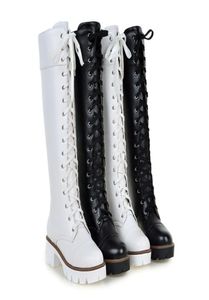 Designer de haute qualité Femmes Galent High Boots Fashion Round Toe 5 cm Talons d'hiver Posse Chaussures Deux couleurs Lace Up Lady Motorcycle Boot6050325