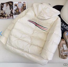 Diseñador de alta calidad para mujer abajo Chaquetas de algodón Marca francesa con capucha chaqueta de invierno carta brazaletes de mujer abajo Abrigos Abrigos
