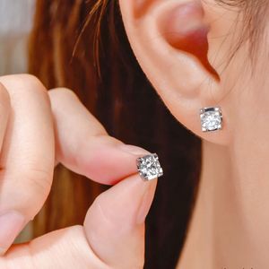Hoge kwaliteit diamanten oorbellen voor meisjes mode -sieraden dupe merk oorbellen