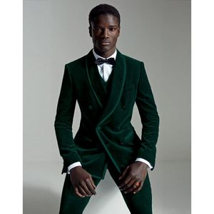 Alta calidad doble botonadura de terciopelo verde oscuro boda novio esmoquin mantón solapa padrinos de boda trajes de hombre chaqueta de fiesta (chaqueta + pantalones + chaleco + corbata) W81