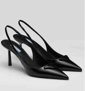 Hoge kwaliteit Geklede Schoenen Luxe Merken 2023 Designer Sandaal Hoge Hakken Lage Hak Zwart Geborsteld Leer Slingback Pumps Wit Lakleer 35-40