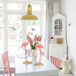 Hoogwaardige elegante roze flamingo hars ornament voor woondecoratie woonkamer tafelblad Desktop kunstmatige bruiloft home decor 210811