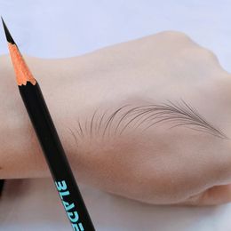 Crayon à sourcils de haute qualité noyau dur imperméable résistant à la sueur longue durée non étourdi ligne naturelle conception de maquillage des sourcils 240325