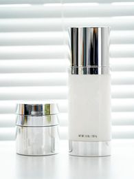 Hoogwaardig gezicht Primer Skinmedica Serum TNS Essentiële serum 28.4G Geavanceerde Essentie Skin Care Face Cream 1oz Hoge kwaliteit Snelle levering