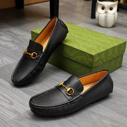 Hoogwaardige mode 2023 Herenkledingschoenen Merkontwerper Echt lederen Sexy Party Wedding Flats Casual Loafers Maat 38-45