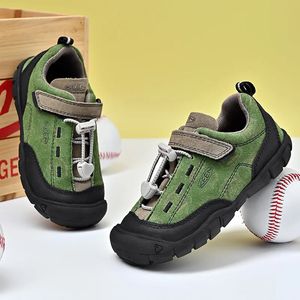 Hoogwaardige mode Green Wandelschoenen voor kinderen Comfort Niet-slip trekking sneakers Kids wandelschoenen Outdoor Travel Shoes 240511