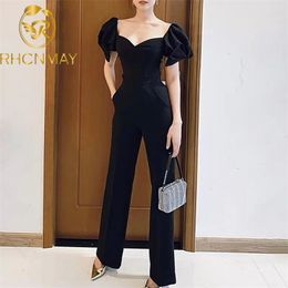 Hoge kwaliteit mode sexy strapless jumpsuits vrouwen zomer bladerdeeg mouw casual taille jump pak playsuit silm lange jumpsuit 210506