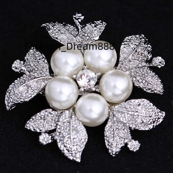 Broche de flor de perla de cristal elegante para mujer, alfileres de joyería chapados en plata de alta calidad