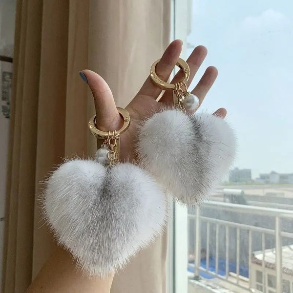 Haute qualité moelleux véritable boule de fourrure de vison pompon forme de coeur porte-clés anneau en métal pendentif sac charme pour les femmes x256 240122