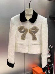 Hoge kwaliteit Franse vintage kleine geur tweed jassen voor dames herfst winter mode boog patchwork jas luxe uitloper 240112