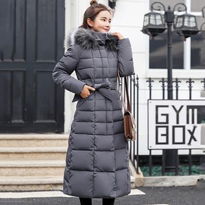 Col de fourrure de haute qualité Femmes Long manteau d'hiver Femme Veste chaude ouatée Femme Vêtements d'extérieur Parka Casaco Feminino Inverno 201225