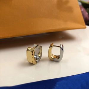 Pendientes de lucha de doble color dorado y plateado de alta calidad, pendientes de diseñador de lujo simples de la misma moda para hombres y mujeres, joyas de regalo con caja original