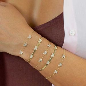 Hoge kwaliteit gouden kleur klassieke eenvoudige sieraden micro pave bling cz vlinder charme visgraat slang chain vonkende armband link,