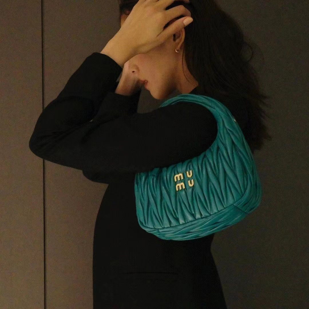 High Quality Half Moon Bag Womens Handbags Mens Designer Bags Luxury Travel Crossbody Tote Lady Leather Shoulder Bags77