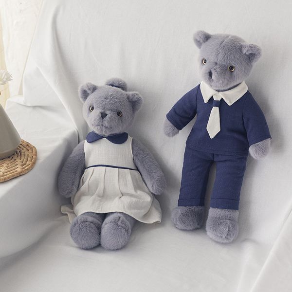 El diseño de forma única de oso de peluche de estilo mediterráneo de color gris azul de 43 cm hecho a mano de alta calidad le da más significado a la muñeca adecuada para que las parejas den regalos