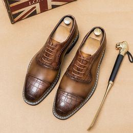 Chaussures habillées Oxford faites à la main de haute qualité pour hommes chaussures de costume en cuir de vache véritable chaussures de mariage chaussures italiennes formelles décontractées 240102