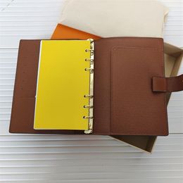 Titulaire de haute qualité Agenda Note BOOK Couverture Cuirs Journal En Cuir avec sac à poussière et carte de facture Notes livres Style de mode Or rin226g
