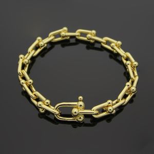 hoge kwaliteit Hot u-type titanium stalen armband 18K goud rosé zilveren armband met geavanceerde cadeauset geschikt voor geschenken