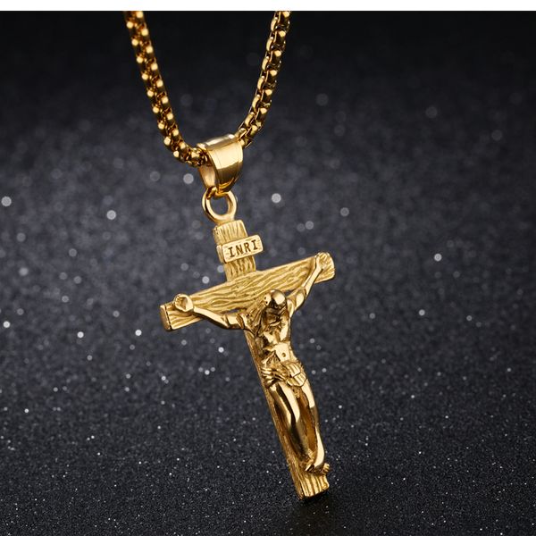 Haute Qualité Jésus Croix Pendentif Collier Or / Noir Pistolet Plaqué En Acier Inoxydable De Mode Bijoux Religieux pour Femmes Hommes Foi Collier