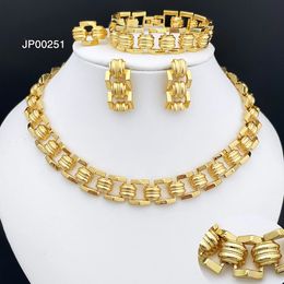 Bijoux de haute qualité Ensemble pour les femmes Bracelet des boucles de bijoux du Nigéria Dubaï Nigeria