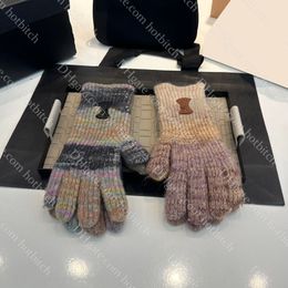 Gants tricotés de haute qualité pour femmes, gants chauds en laine de styliste, gants d'hiver de luxe, style doux et épais, cadeau de noël à la mode