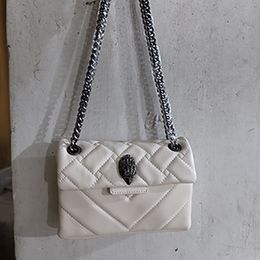 Alta calidad Kurt Geiger Bolsas Diseñador de moda Hombro CrossBody Lady Bolsas Eagle Heart Cadena Bolsas Negro Blanco Rosa Caqui Tamaños 20 * 14 * 6 CM