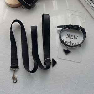 Colliers de chien de marque en cuir de haute qualité en nylon laisse designer concepteur ajusté la lettre de la lettre de animaux de compagnie imprimé et laisse pour animaux de compagnie pour chiens chat