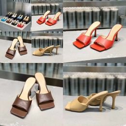 Chaussures de mode en cuir de haute qualité High Heels Sandals Sandales Femmes Designer Sandales Qualité d'origine