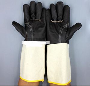 les gants de soudage en cuir de haute qualité portent des gants de protection pour les travaux de soudage industriels