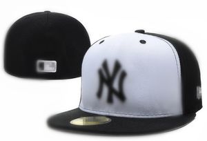 Hoge kwaliteit Letter-formaat hoeden Baseball Caps Designer Meerdere stijlen beschikbaar Volwassen platte klep voor mannen Vrouwen Volledig gesloten uitgerust L4