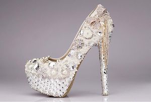 Haute qualité luxueux cristaux élégants et perles robe de mariée chaussures de mariée cristal diamant chaussures à talons bas femme dame robe Sh241k