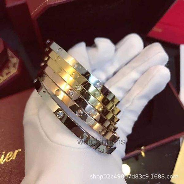 Bracelet de luxe de haute qualité Carter Version Full Sky Star Wide Card Bracelet Home V Gold Diamond Muckle Not Force Force Four Ten Vis