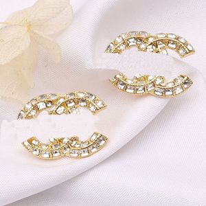 Hoogwaardige luxe designer 18k goud vergulde letters stud oorbel voor beroemde dames zirkon diamant studs oorrel bruiloft joodlry