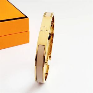 High Quality Luxury Designer Design Bangle Stainless Steel Bracelets Classic Jewelry Bracelets for Men and Women