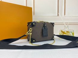 Bolsos de hombro de moda novedosa de lujo de alta calidad Bolsos de diseñador de cuero superior Bolsos de mensajero de cena de lujo Carteras 45531