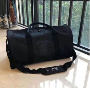 haute qualité luxe mode hommes femmes voyage duffle sacs marque designer bagages sacs à main grande capacité sport Duffel bag 45 * 25-21cm