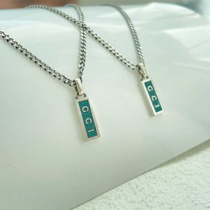Hoogwaardige luxe sieraden zilveren email Green Bar verticale rechthoek mannelijke en vrouwelijke temperament kettingversie