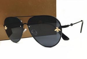 Femmes de luxe de haute qualité Metal Retro Frame Brand Designer Vintage Eyewear Sun Glasses For Women Shade Fashion UV Sunglasses avec 2359561