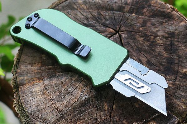 Cuchillo táctico automático M6678 de alta calidad SK5 Satin Tanto Blade CNC Mango de aluminio de aviación verde EDC Cuchillos cortadores de papel de bolsillo con cuchillas de 5 piezas